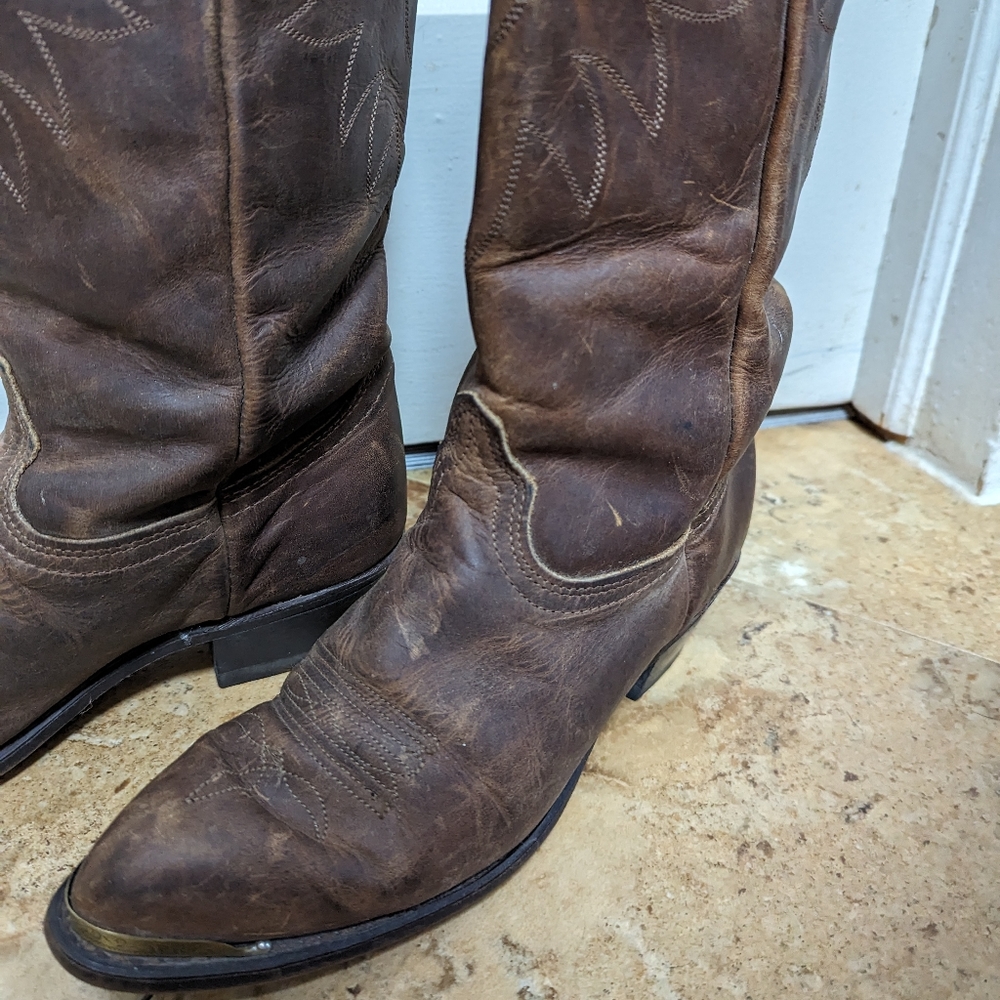 Durango Distressed boots 7W